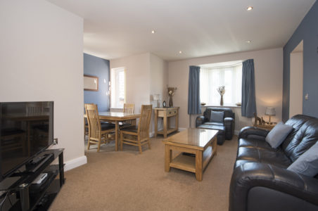 corporate rentals durham city centre - 2 bedroom apartment open plan living room