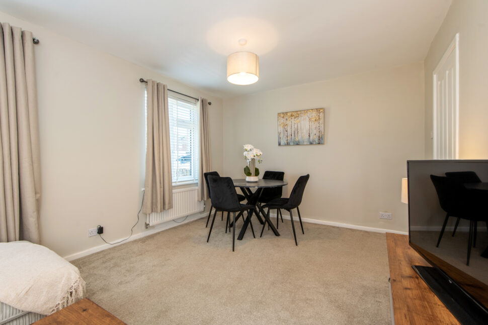 corporate 2 bed rental durham open plan living room. kitchen diner