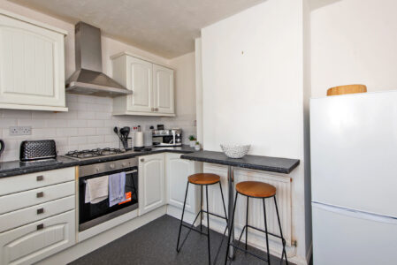 corporate 2 bed rental durham open plan living room. kitchen diner