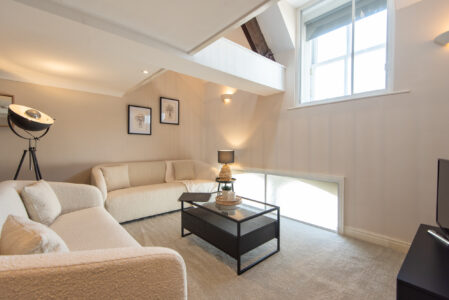 Short term corporate rental - Durham City Centre 2 Bedroom Apartment living room