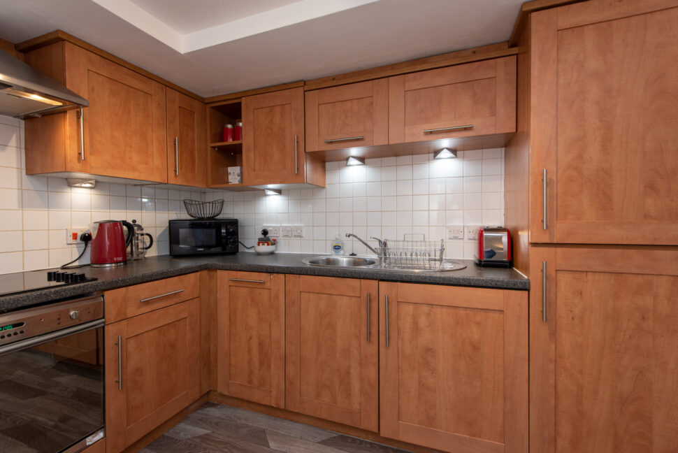 Short term corporate rental - Durham City Centre 2 Bedroom Apartment kitchen diner