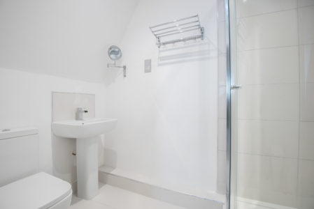 holiday let durham shower room