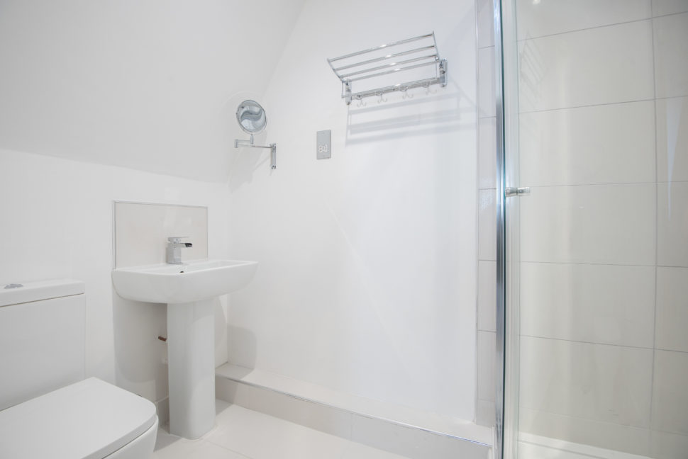 holiday let durham shower room