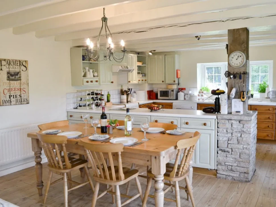 holiday letting - North Pennines cottage kitchen diner