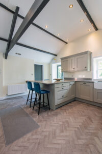 holiday rental durham - 3 bedroom cottage large kitchen with island