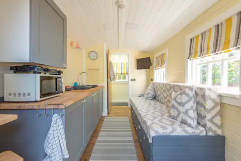 holiday rental durham shepherds hut