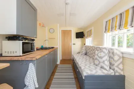 holiday rental durham shepherds hut