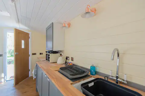 holiday rental durham shepherds hut