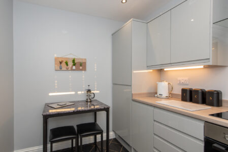 3 bedroom corporate rental durham kitchen