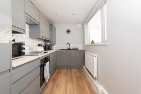 Short term lettings - fully equipped kitchen