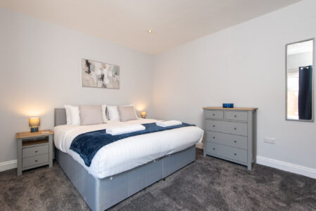 Short term lettings - fully equipped double bedroom