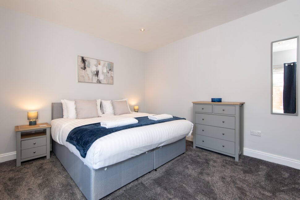 Short term lettings - fully equipped double bedroom