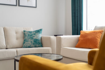 Short term lettings - fully equipped living room