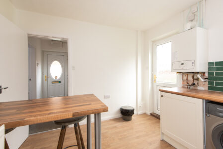 Short term lettings - fully equipped kitchen