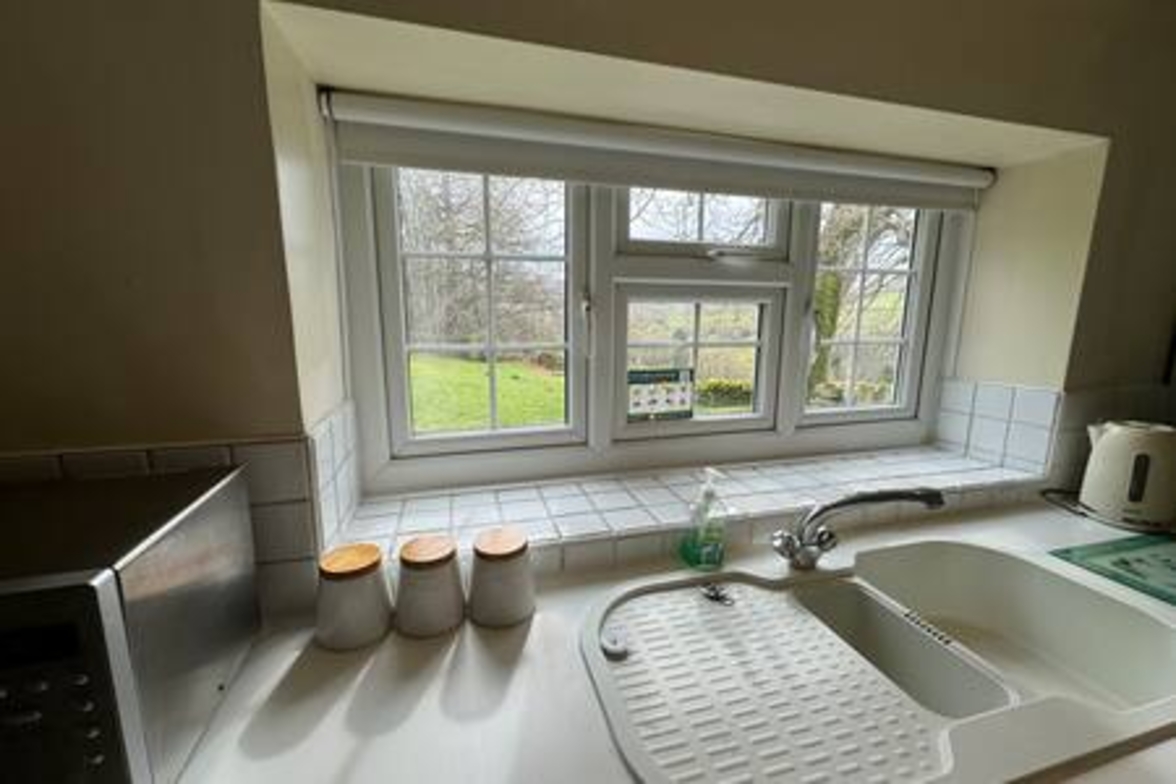 Woodbine Cottage - 11