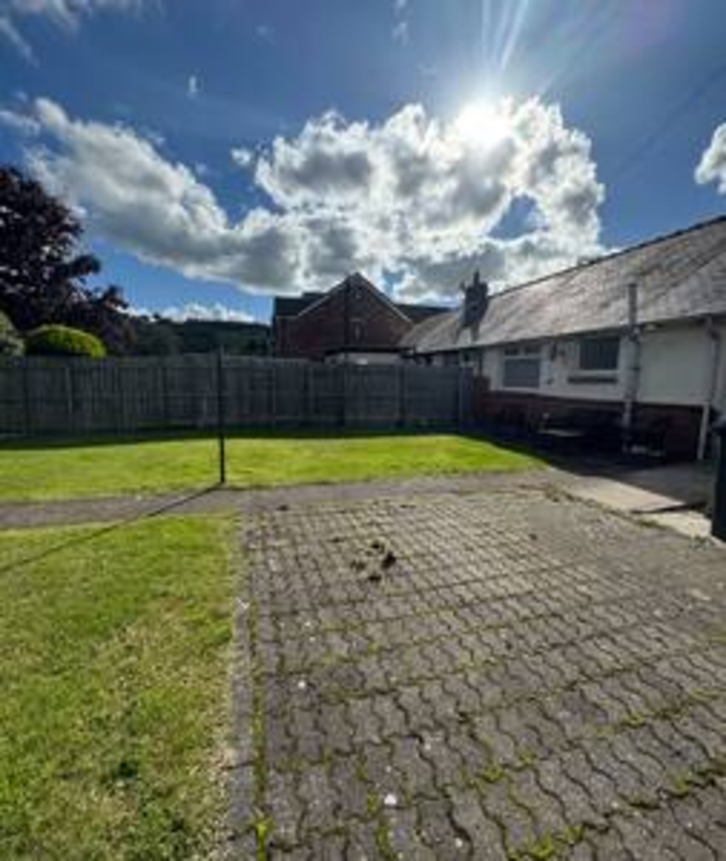 The Garden Bungalow - 20
