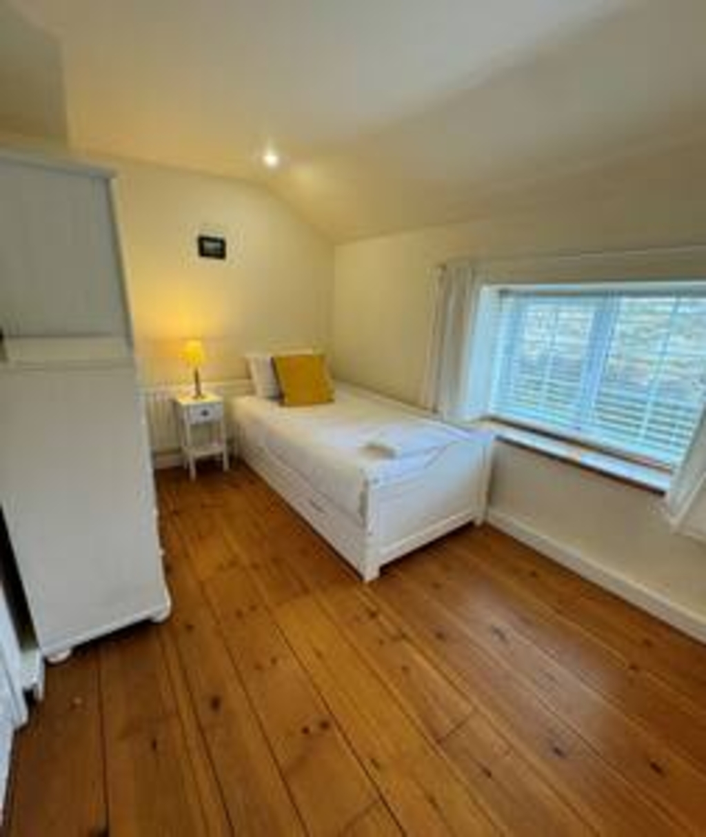 Woodbine Cottage - 32