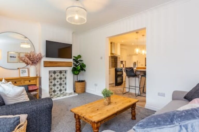 Pleasant View House