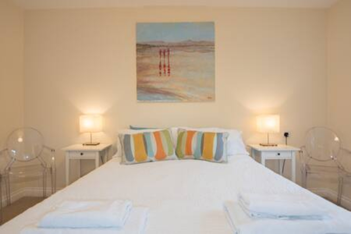 The Crescent House - 3
