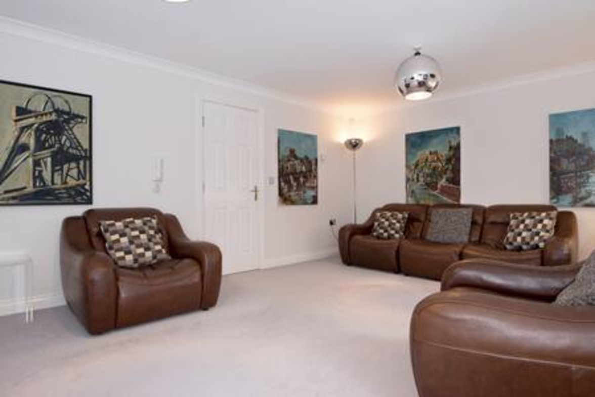 The Crescent House - 7