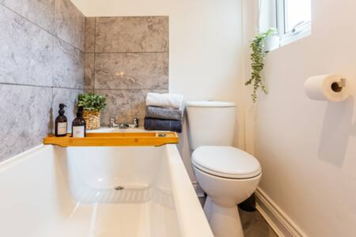 Pleasant View House - 19