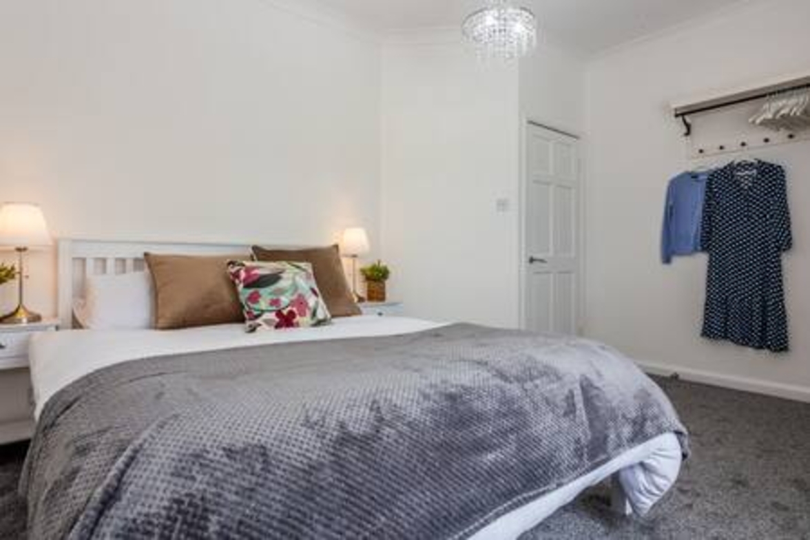 Pleasant View House - 26