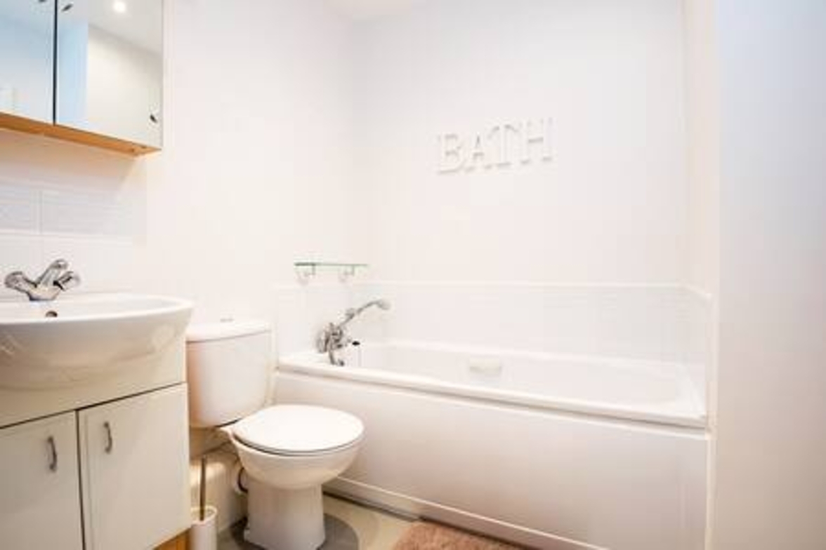 The Crescent House - 37