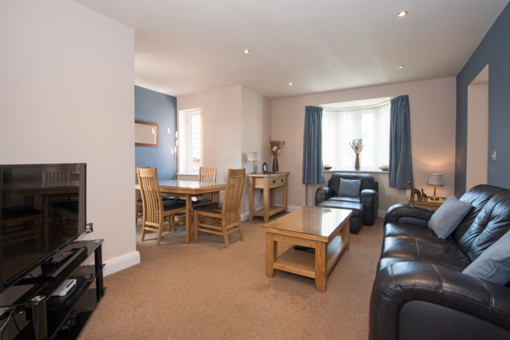 Toast Stays · Riverview Apartment - 10