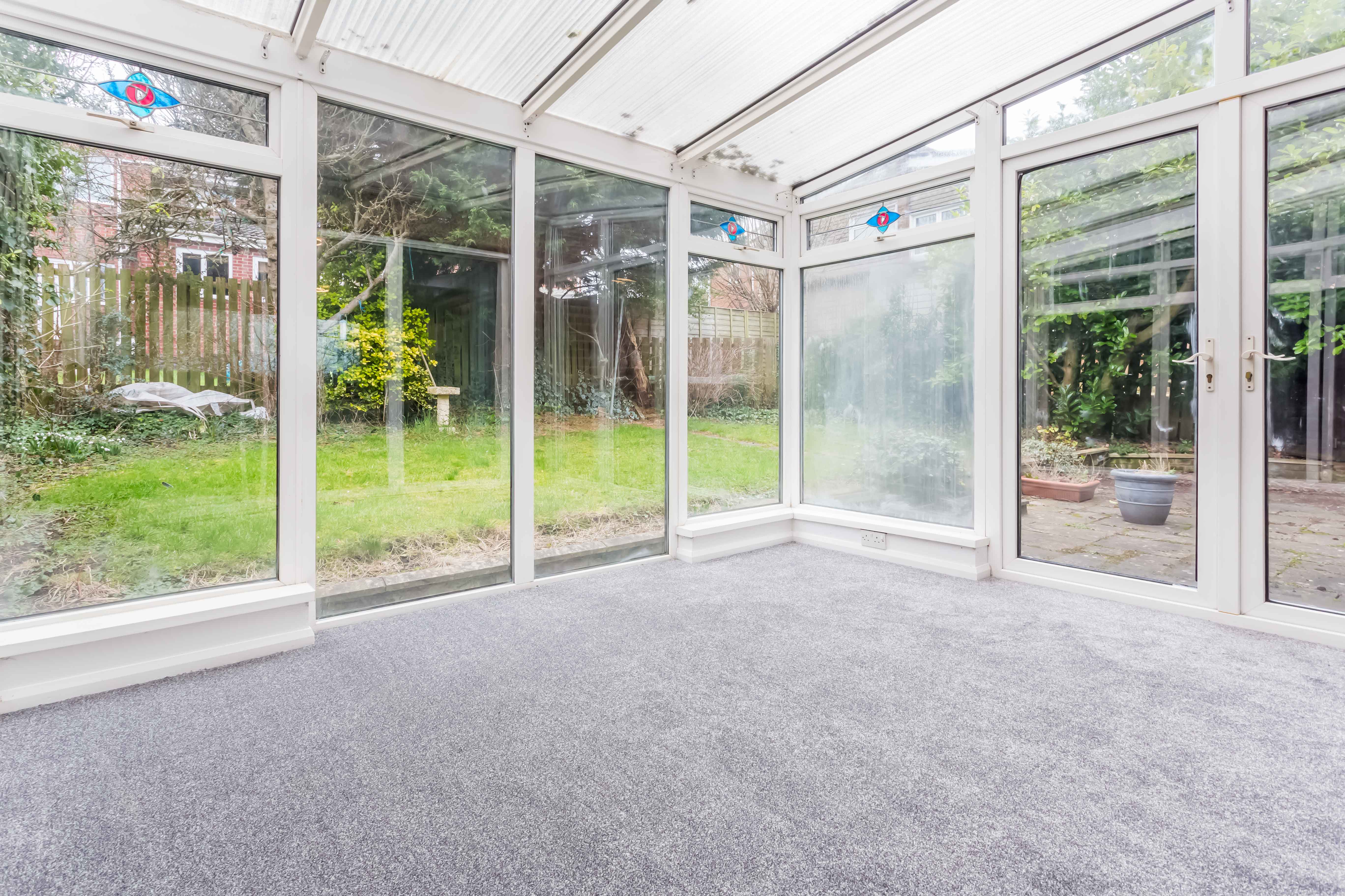The Sunroom House - 16