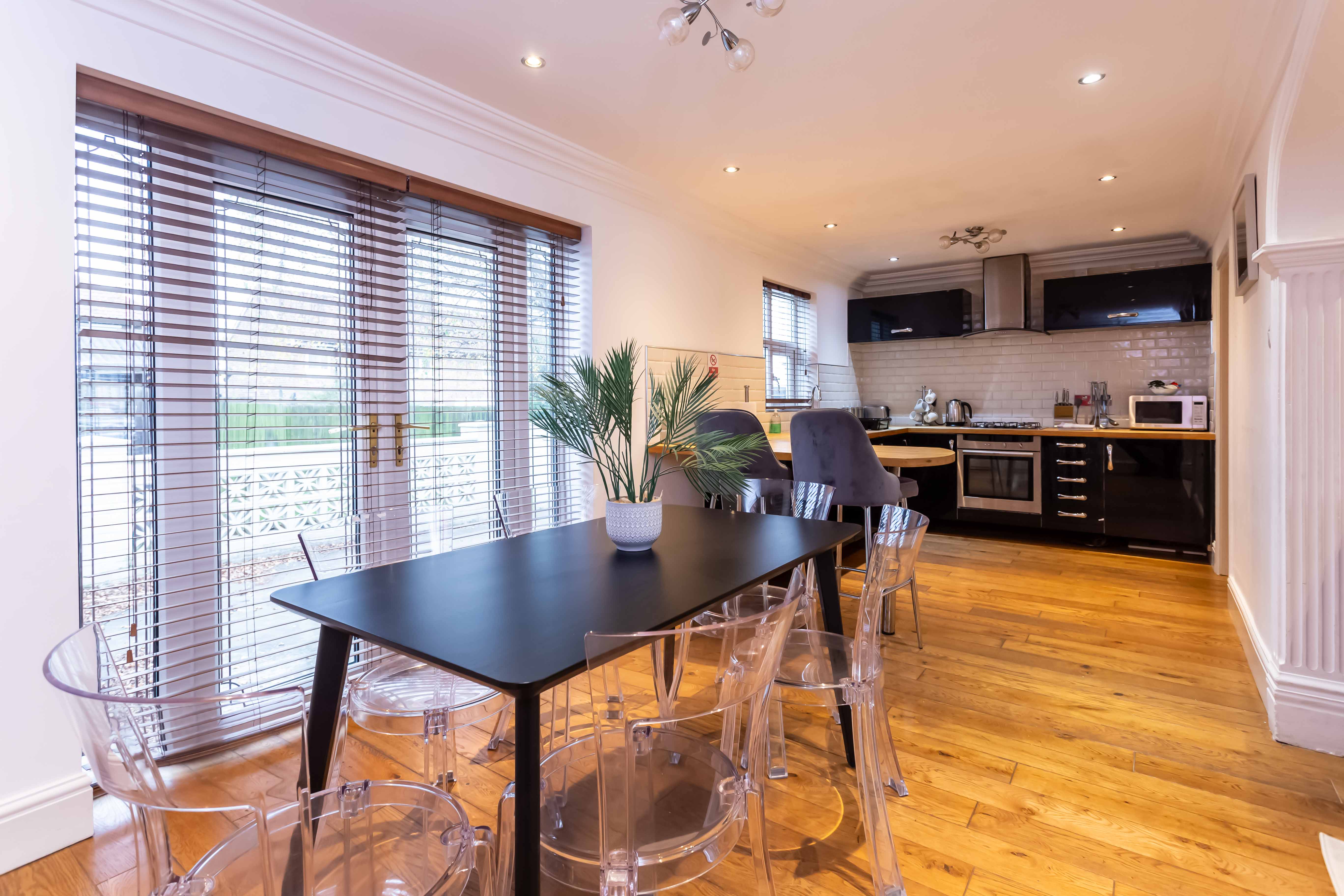 Gilmonby Grove - 10