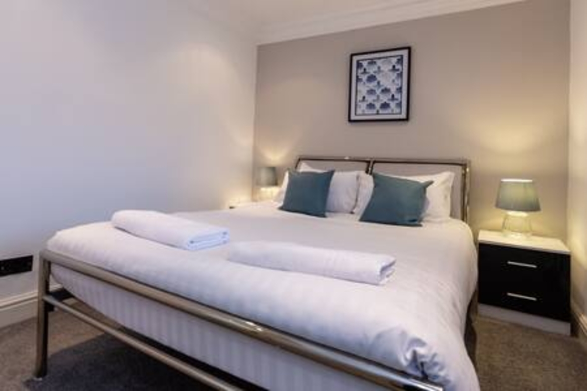 Gilmonby Grove - 4