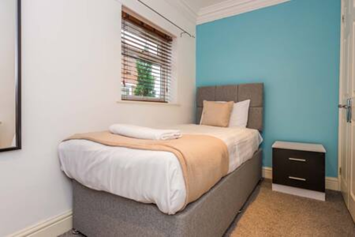 Gilmonby Grove - 6