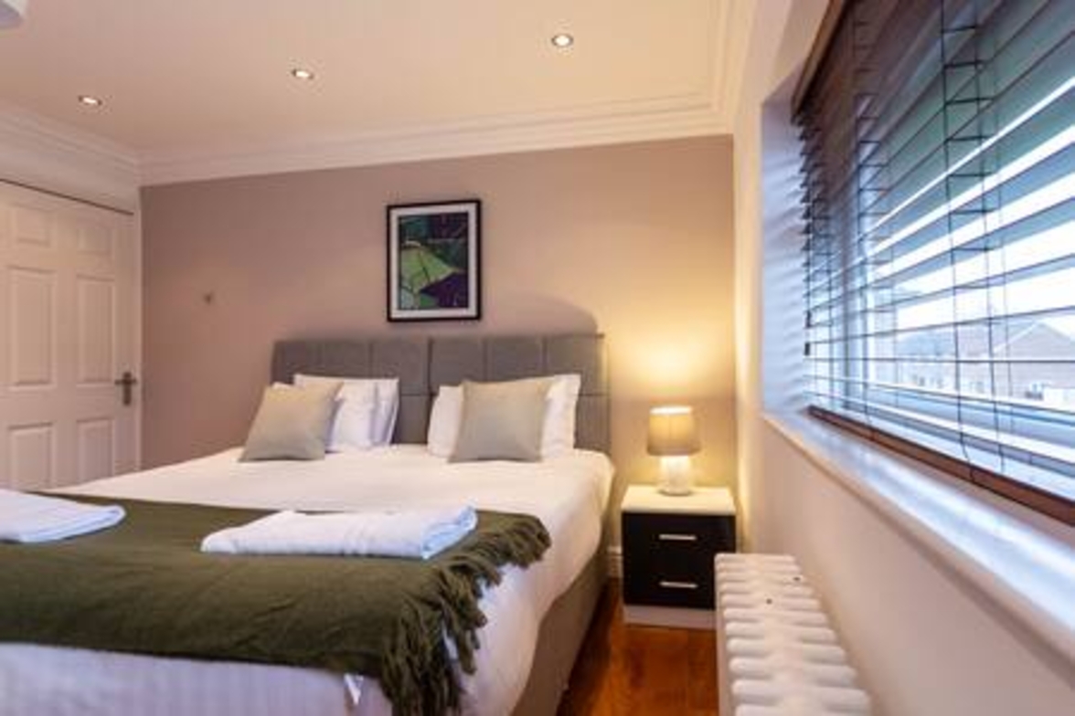 Gilmonby Grove - 13