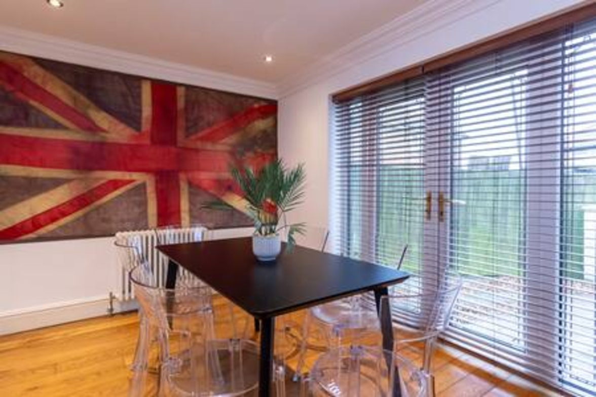 Gilmonby Grove - 17